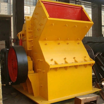 Série PC broyeur d'or broyeur à marteaux avec moteur diesel et taille réglable de l'écran