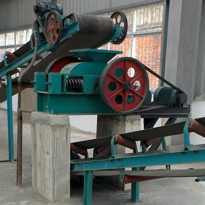 Manuel d'approvisionnement et guide de l'ingénieur Équipement de concassage secondaire de pierre Sable Fabrication de broyeur à rouleaux Broyeur pour minerai