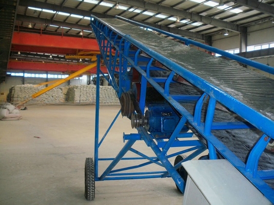 Inclure la bande transporteuse en PVC industriel et la vitesse réglable variable pour le transport des séchoirs