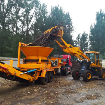 4-6 Blade Diesel Mobile Big Rotary Hopper Usine de déchiquetage des racines des arbres