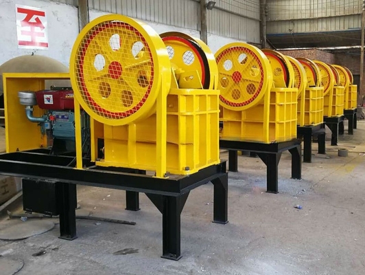 1-500t/h Capacité broyeur à marteaux pour carrière de calcaire de charbon et de granit Conçu