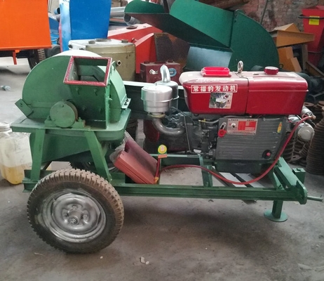 Taille d'alimentation inférieure à 300 mm Broyeur de bois mobile Broyeur à marteaux Broyeur à herbes