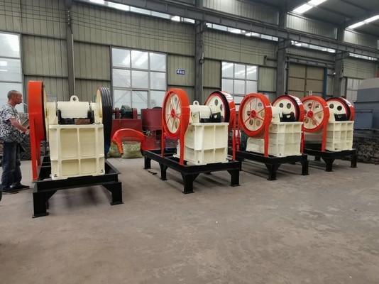 Machine de concassage de pierre portable de minerai d'or de 1 à 500 t/h
