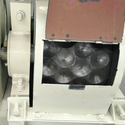 Presses de briquetage de déchets métalliques/cuivre/aluminium/briquetage de copeaux de fer avec diamètre de rouleau de 290 à 1000 mm