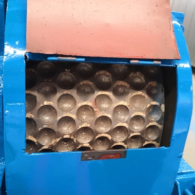 Installation sous la direction d'ingénieurs Briquette machine Machine de fabrication de briquettes