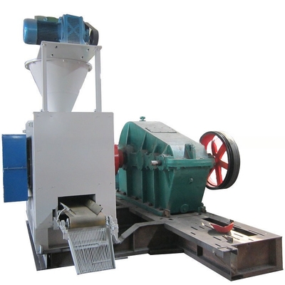 Moins de 18% d'humidité du matériau Machine de briquette en poudre de charbon avec presse hydraulique