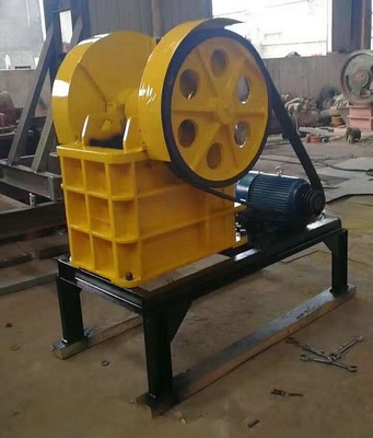 PE400x600 Minerai d'or pierre machine de concassage de mâchoires pour sortie dans l'usine de fabrication de 30kw