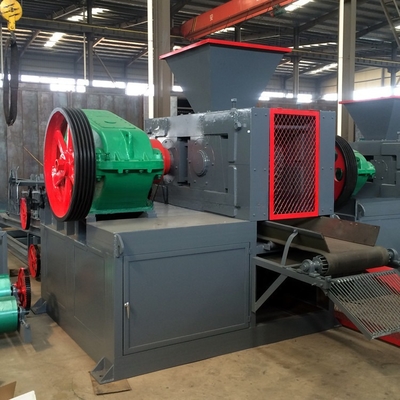 Machine d'extrusion de briquette pour la production de charbon sur mesure avec gros rouleaux