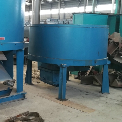 Meuleuse à roues de 900 kg pour le charbon Le charbon de bois Le coke Machine de broyage de poudre de fer