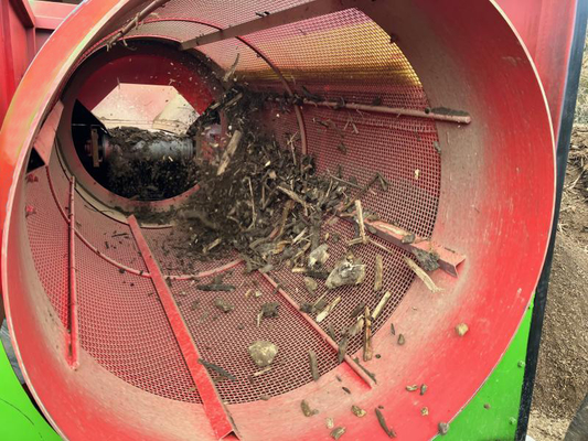 Écran à tambour mobile pour séparer les pierres à 60 m3/h, le compost, le sol de surface et le fumier de moutons et de vaches