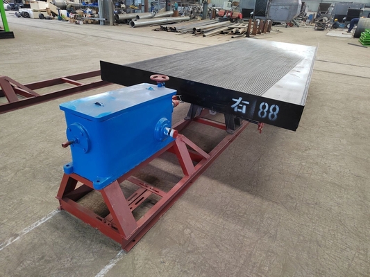 150 kg de capacité de l' équipement minier d' or table de tremblement avec installation professionnelle