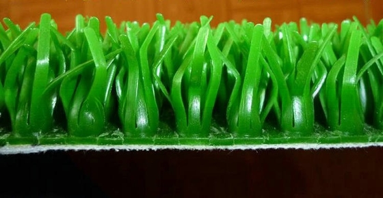 Recyclage à haute tension Minage d'or Tapis vert Herbe en plastique avec fabrication personnalisée