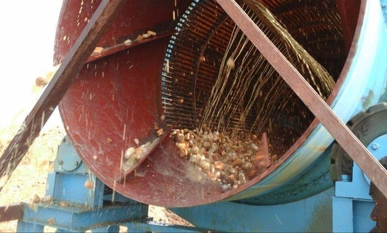 Dimensions de décharge inférieures à 6 mm Équipement minier d'or Trommel pour usine de lavage d'or de roche