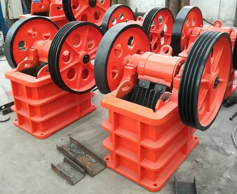Machines mobiles pour l'extraction de l'or destinées à la transformation à petite échelle du minerai